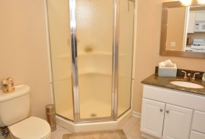 424 Beach Ave - Beach Guest House Full Bath