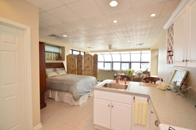 424 Beach Ave - Beach Guest House Kitchen View