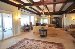 424 Beach Ave Waterfront Home For Sale Grand Parlor