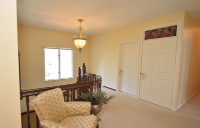 424 Beach Ave Foyer View 5
