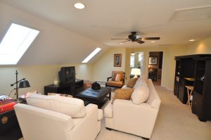 424 Beach Ave Lakefront For Sale Guest Residence